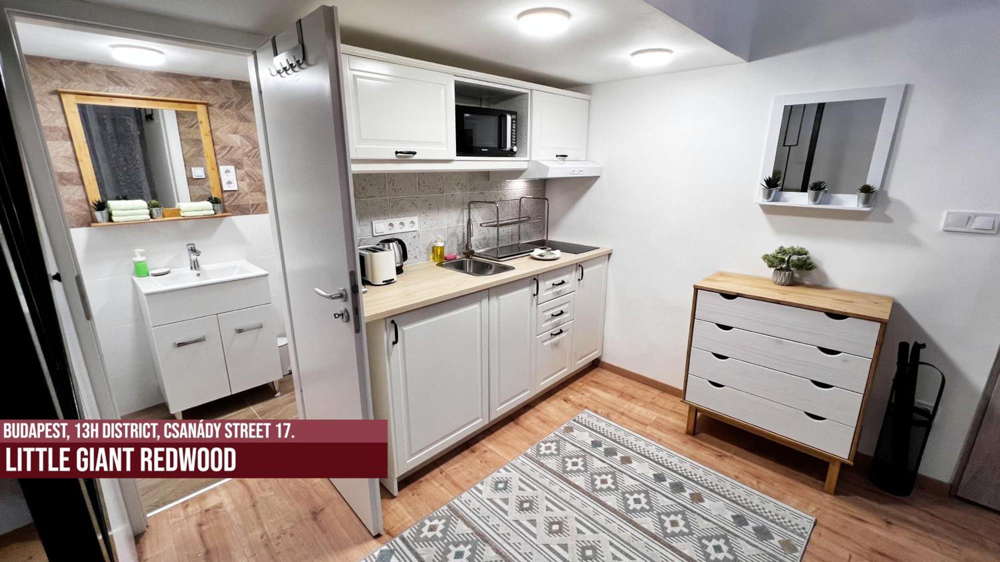 Little Americas Westend Mall Apartments بودابست المظهر الخارجي الصورة