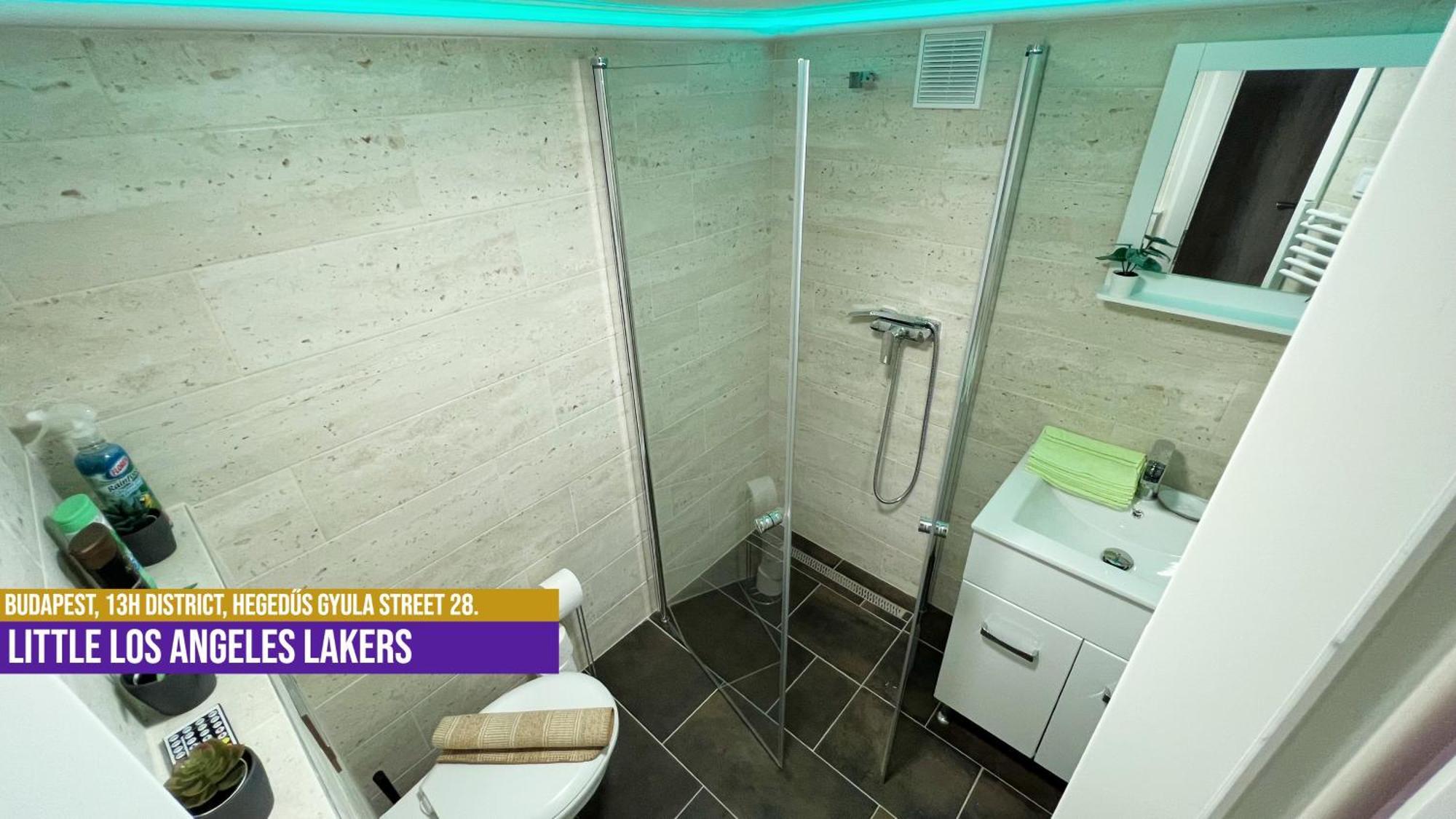 Little Americas Westend Mall Apartments بودابست المظهر الخارجي الصورة